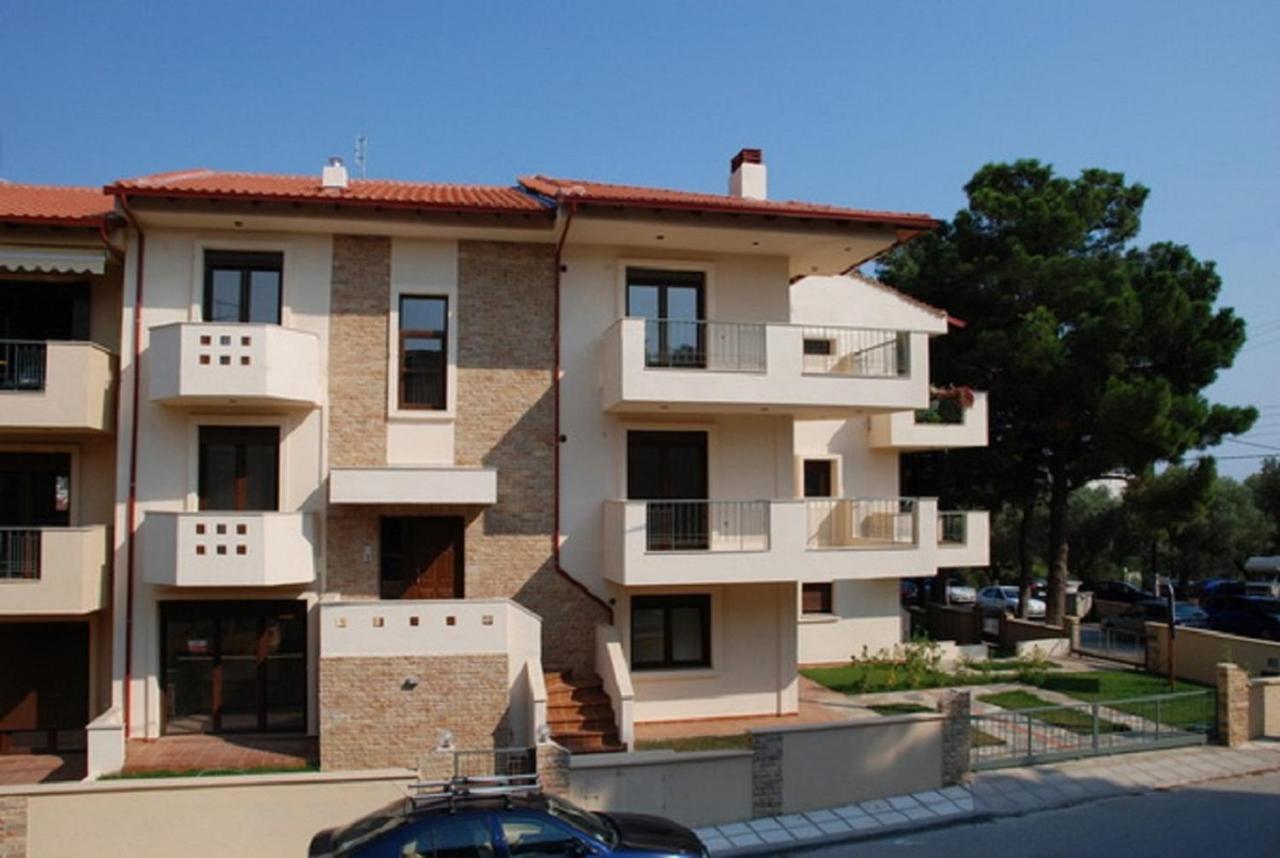 Alexandros Maisonettes & Apartments 네아 모우다니아 외부 사진